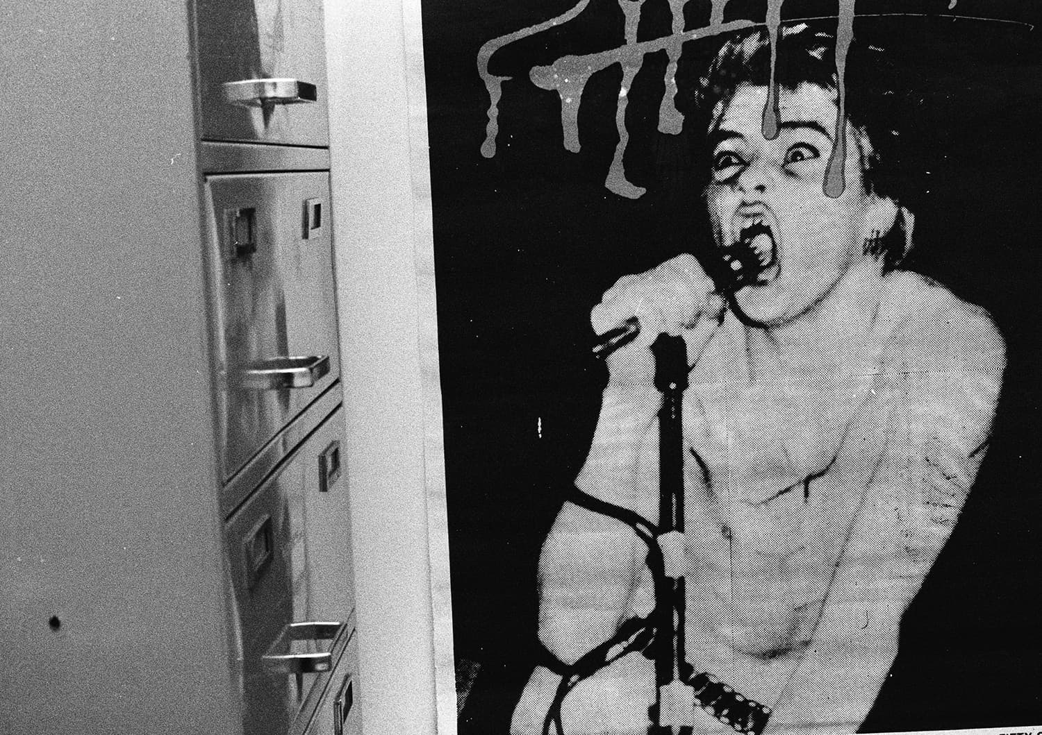 André Djanikian Algunos Sentimientos No Cambian Junto A Las Estaciones