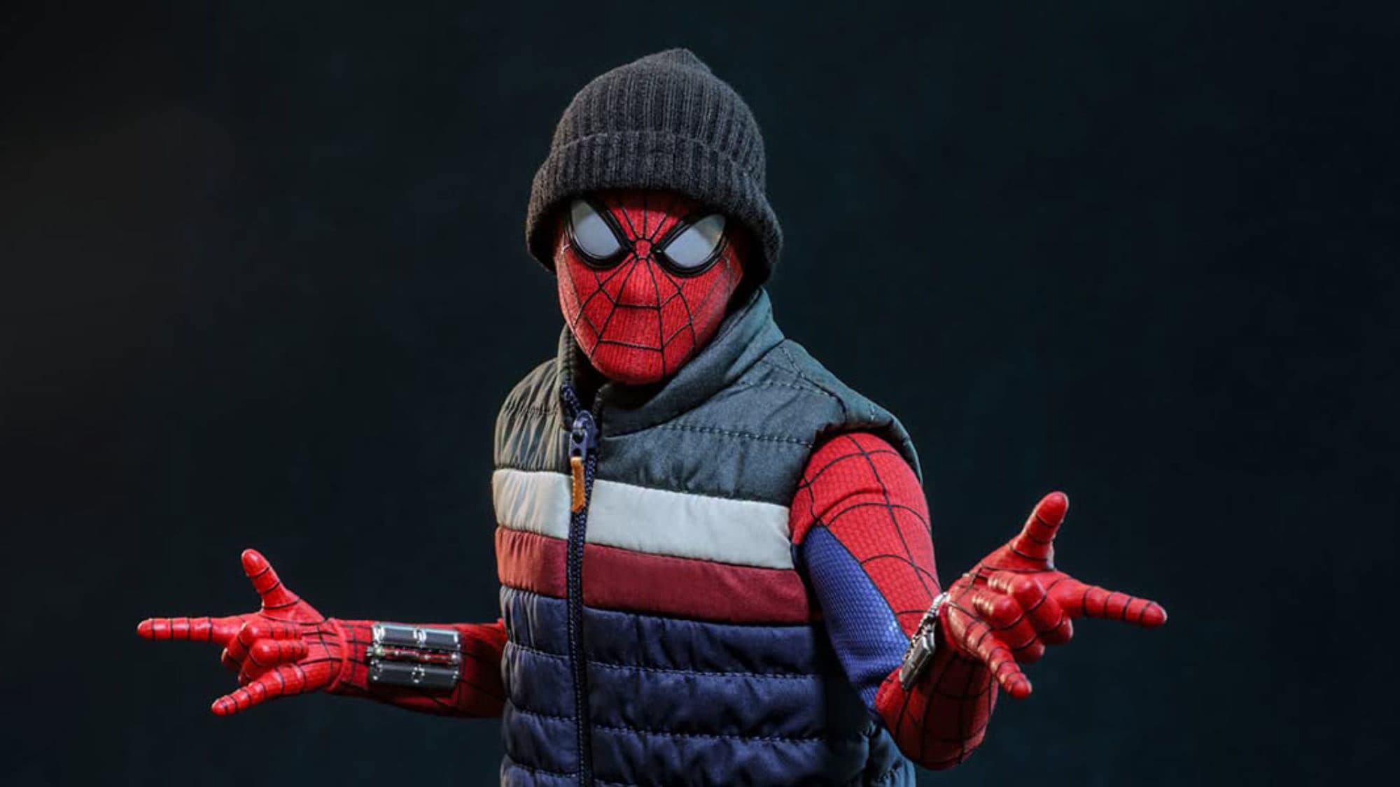 Embrace the Cold with Hot Toys New Deluxe Spider-Man 1/6th Scale