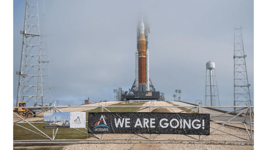 Watch NASA roll huge Artemis 2 moon rocket out to the launch pad on Jan ...