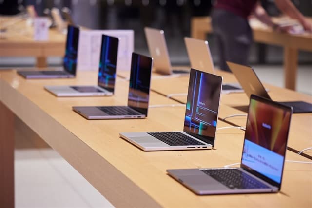 ODMs erase seasonal slump as notebooks and AI servers drive March surge