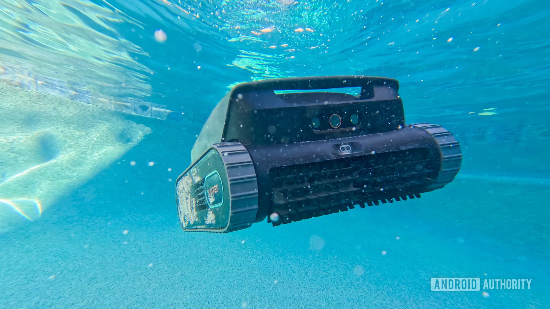 The Aiper Scuba V3 makes pool cleaning simple and hassle-free