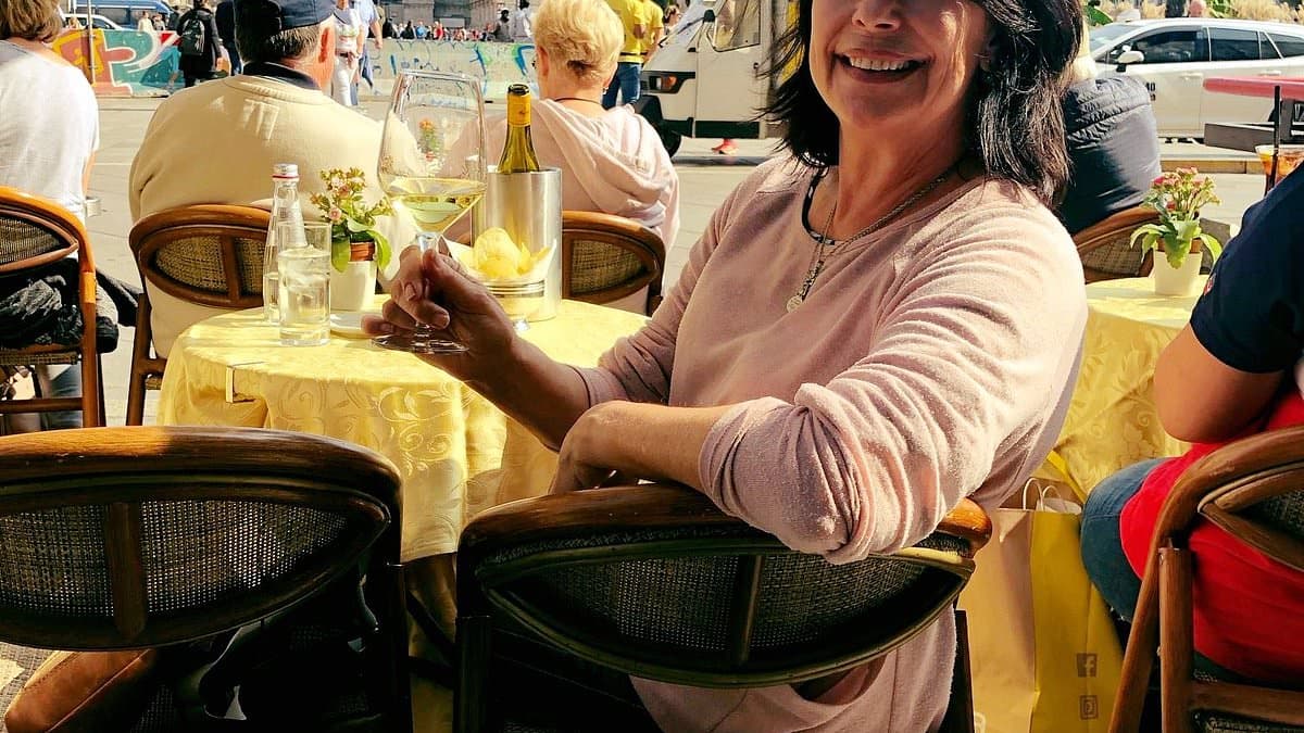 'We were amazed she turned up': Fresh twist in murder of British expat in Dordogne as friends reveal meeting at popular local bar between victim and the 'love rival' accused of her killing - and attack 'lies'