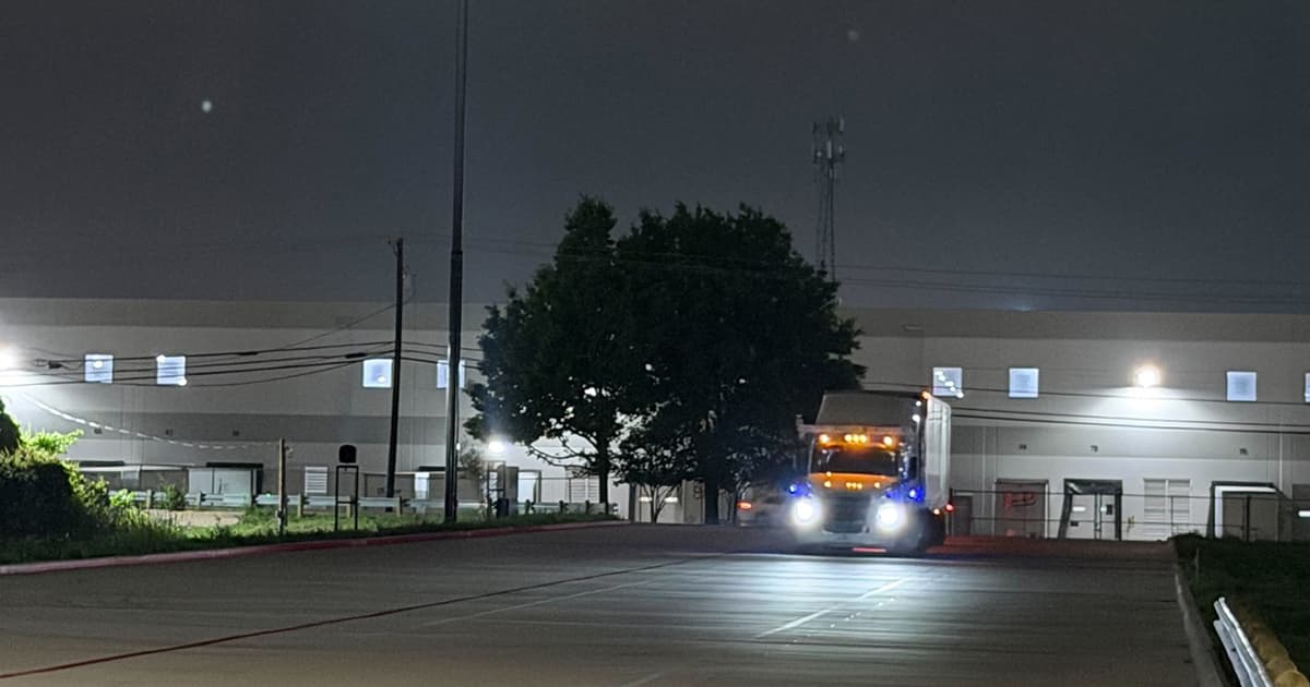 Bot Auto Executes Fully Autonomous Freight Shipment in Texas - TT